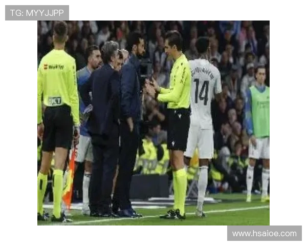 ✅体育直播🏆世界杯直播🏀NBA直播⚽- 湖北神农架：受助小猴跟随护林员巡山护林- sports